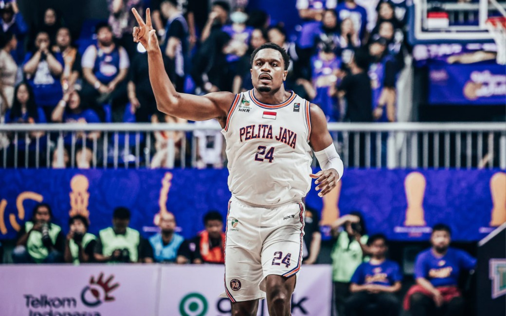 Head-to-head: Justin Brownlee Vs. Artem Pustovyi