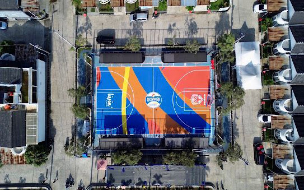 IBL Playground 2025 dan Livin’ by Mandiri Renovasi 40 Lapangan Basket di Seluruh Indonesia