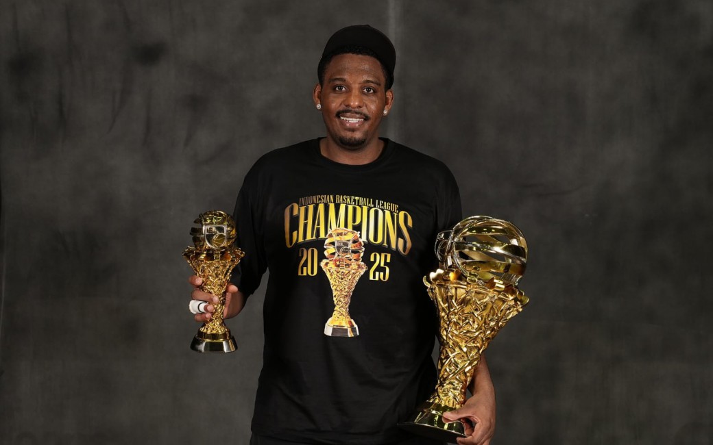 Jordan Adams Kini Membidik Asia